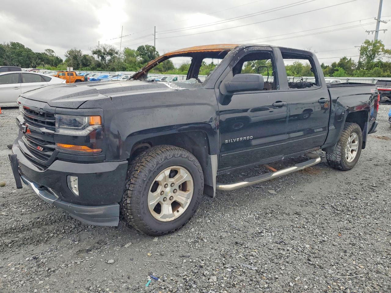 2017 CHEVROLET SILVERADO K1500 LT | 3GCUKREC4HG219845 | UPCARS