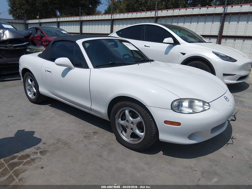 2001 MAZDA MX-5 MIATA LS/SPECIAL EDITION | JM1NB353310218424 | UPCARS