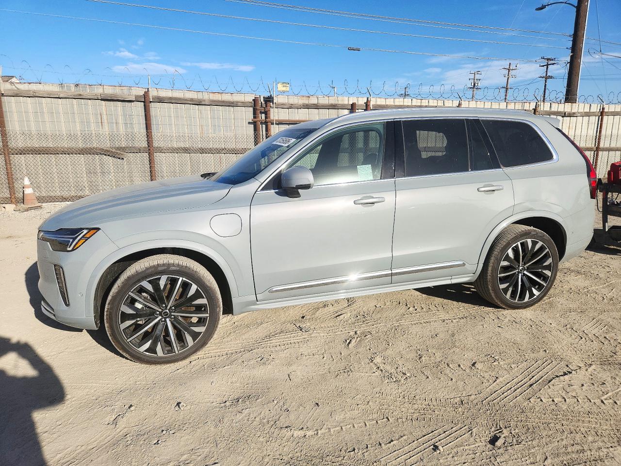2026 VOLVO XC90 PLUS | YV4H60PE1T1459813 | UPCARS
