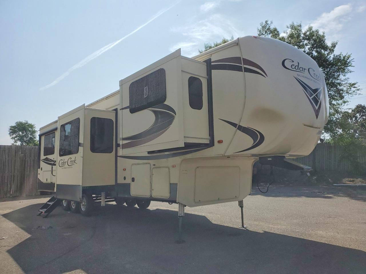 2018 FOREST RIVER CEDAR CREE FOREST RIVER  CAMPER | 4X4FCRN38JS220527 | UPCARS