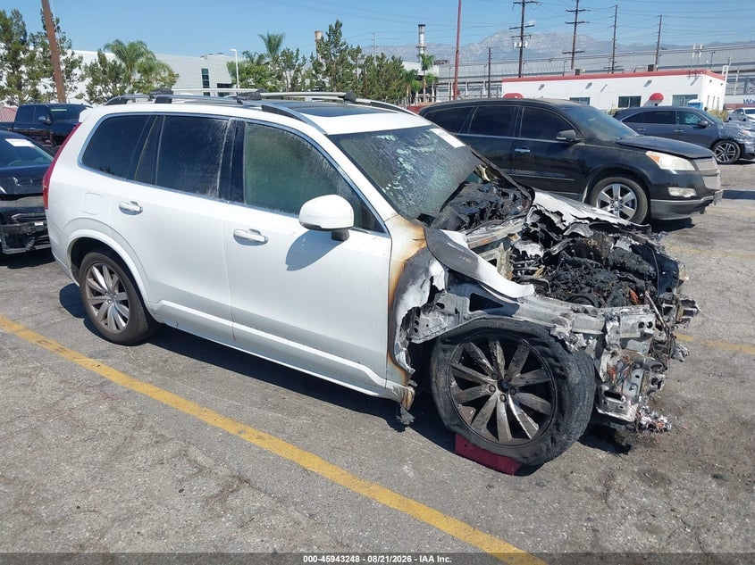 2016 VOLVO XC90 T6 MOMENTUM | YV4A22PKXG1018959 | UPCARS