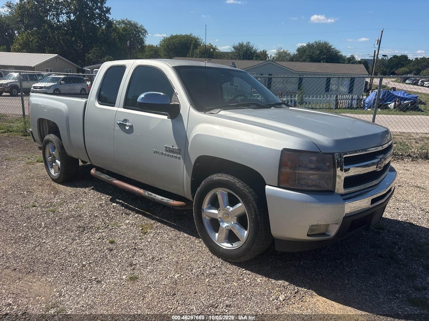 2011 CHEVROLET SILVERADO 1500 LT | 1GCRCSE02BZ329106 | UPCARS