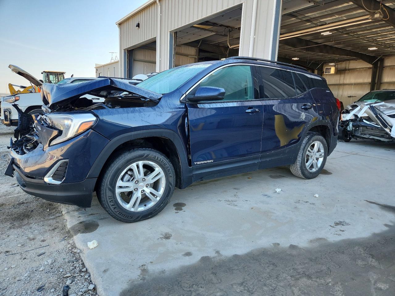 2018 GMC TERRAIN SLE | 3GKALTEV2JL366181 | UPCARS