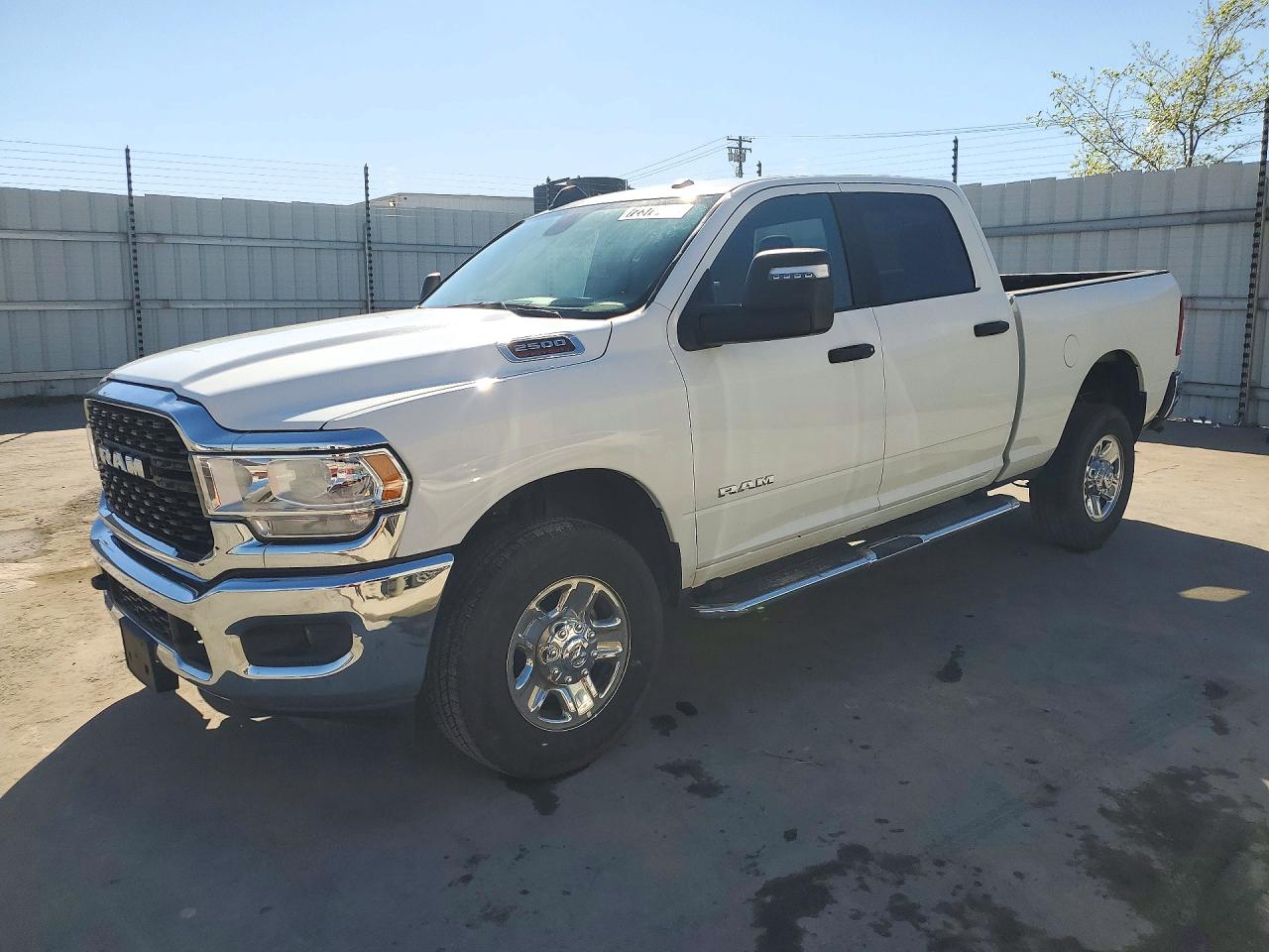 2024 RAM 2500 BIG HORN | 3C6UR5DJ5RG354569 | UPCARS