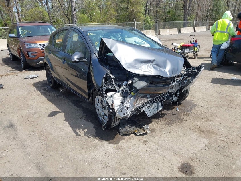 2013 TOYOTA PRIUS C TWO | JTDKDTB37D1550740 | UPCARS