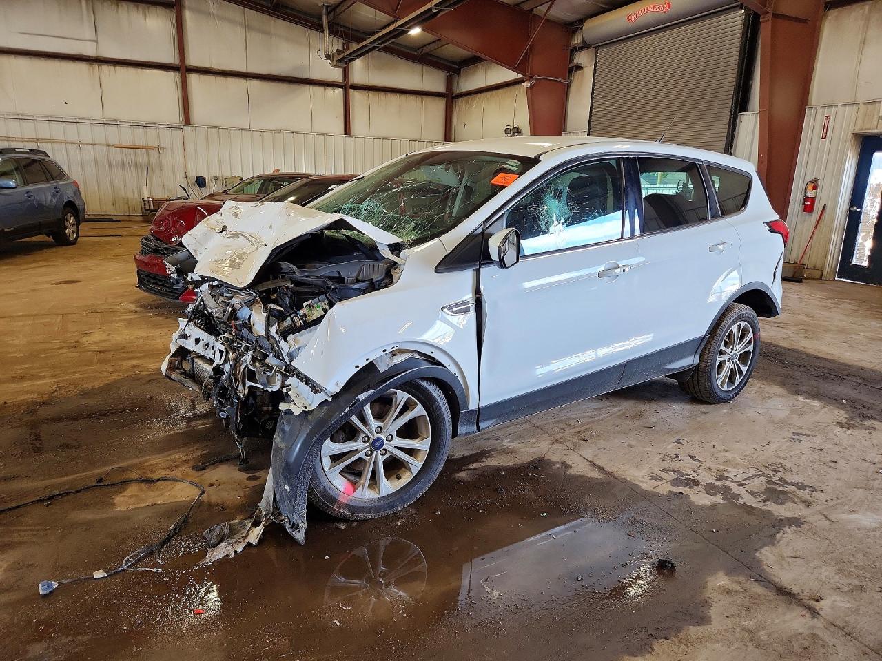2019 FORD ESCAPE SE | 1FMCU0GD6KUA04166 | UPCARS