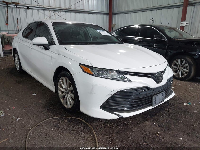2019 TOYOTA CAMRY LE | 4T1B11HK0KU174823 | UPCARS