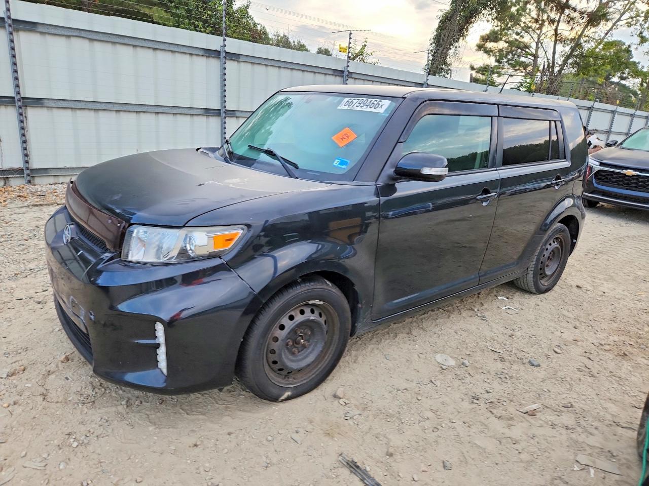 2013 SCION X BASE | JTLZE4FE4DJ037365 | UPCARS