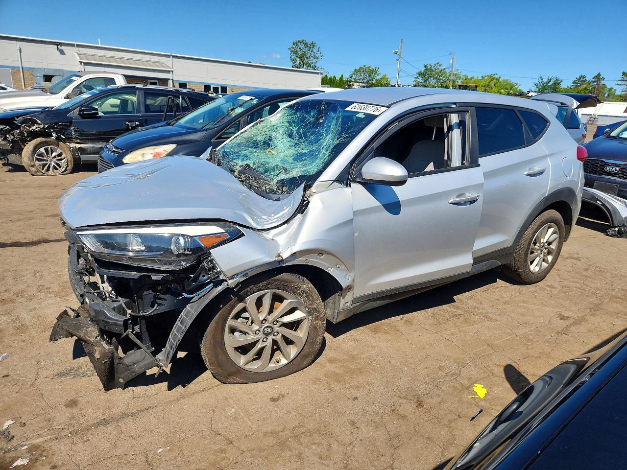 2018 HYUNDAI TUCSON SE | KM8J2CA42JU759353 | UPCARS