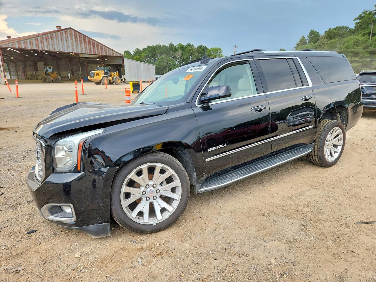 2018 GMC YUKON DENALI | 1GKS2HKJ2JR333678 | UPCARS