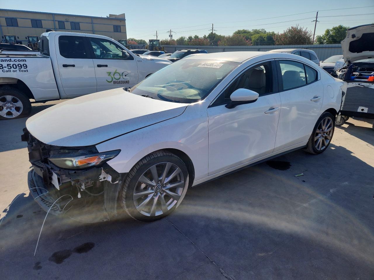 2019 MAZDA 3 PREFERRED PLUS | JM1BPACL6K1112055 | UPCARS
