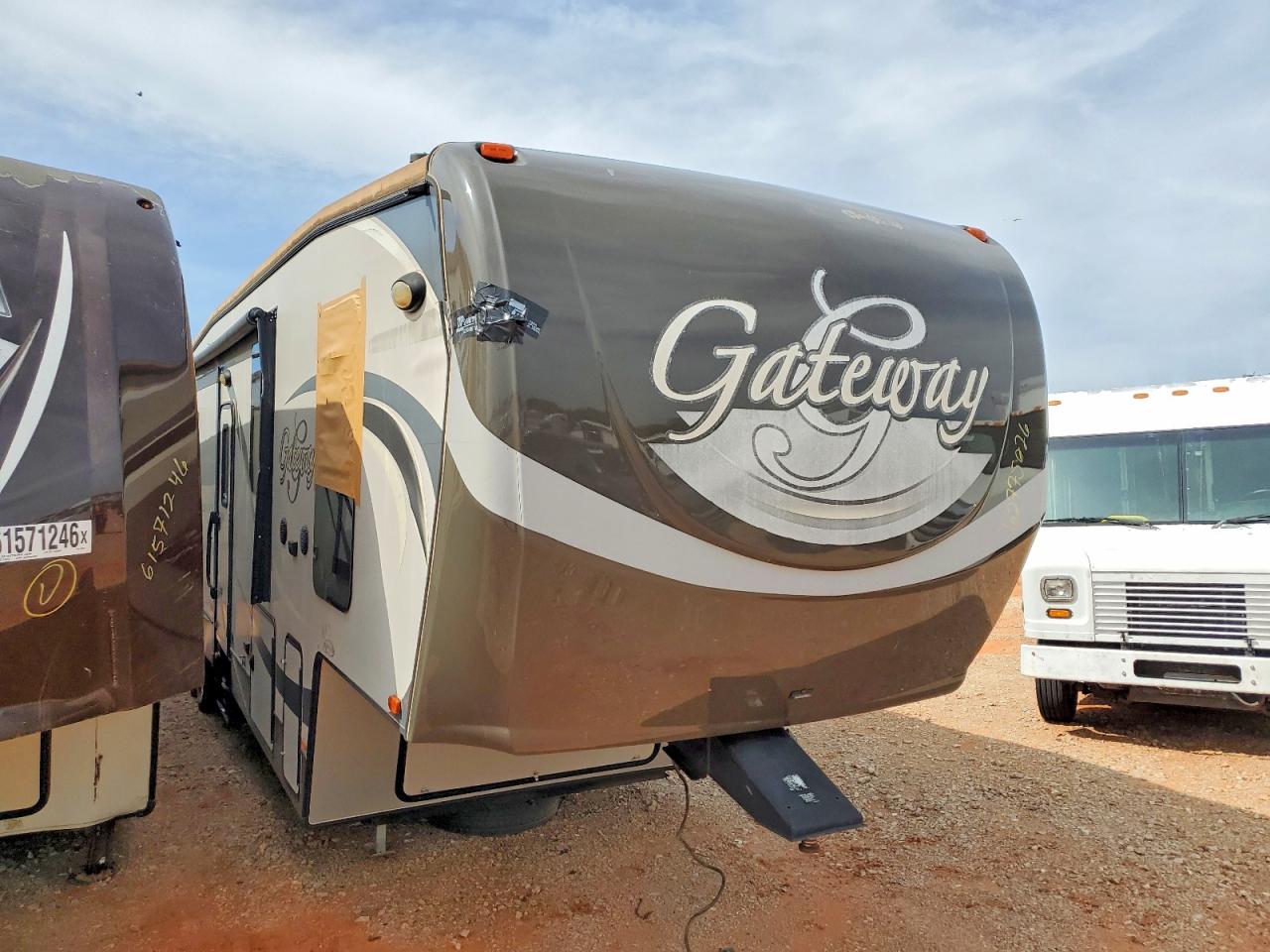 2015 HEARTLAND GATEWAY CAMPER | 5SFSG4125FE284892 | UPCARS