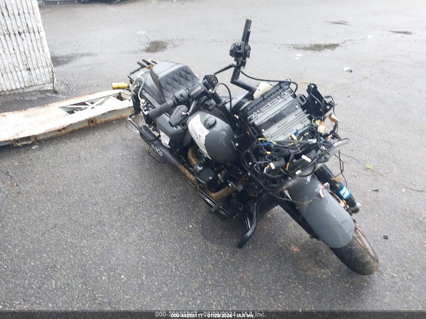 2022 HARLEY-DAVIDSON FLTRXST | 1HD1ACL15NB628802 | UPCARS