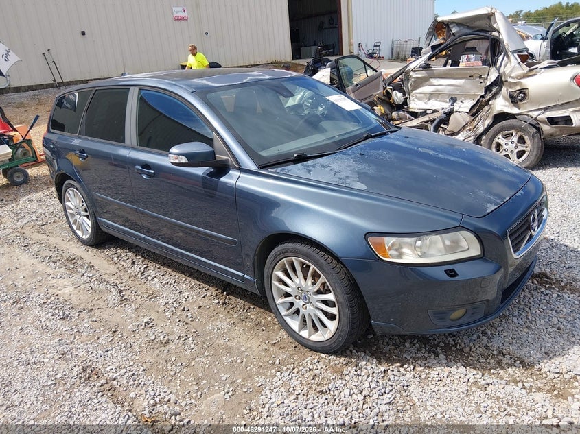 2011 VOLVO V50 T5 | YV1672MW0B2628576 | UPCARS
