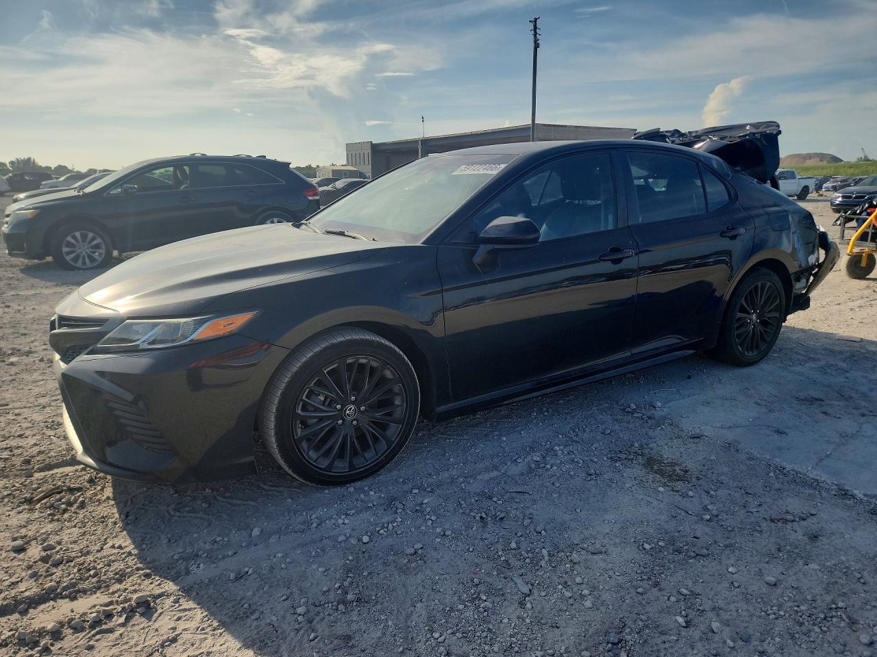 2019 TOYOTA CAMRY SE | 4T1B11HK1KU276499 | UPCARS