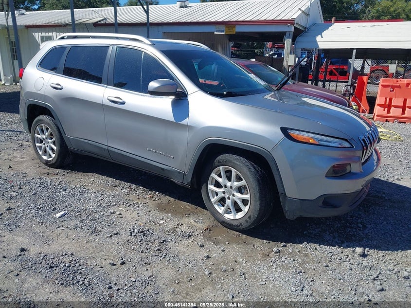 2017 JEEP CHEROKEE LATITUDE FWD | 1C4PJLCS4HW652963 | UPCARS