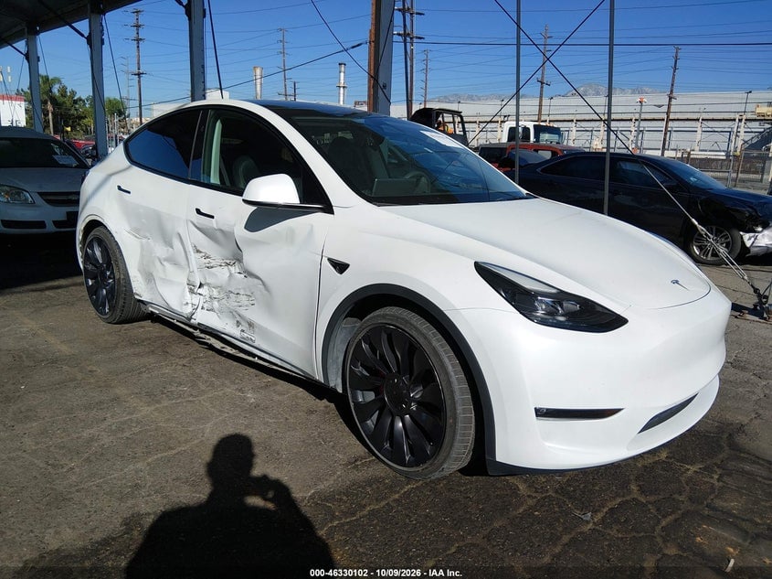 2024 TESLA MODEL Y PERFORMANCE DUAL MOTOR ALL-WHEEL DRIVE | 7SAYGDEF0RF051096 | UPCARS
