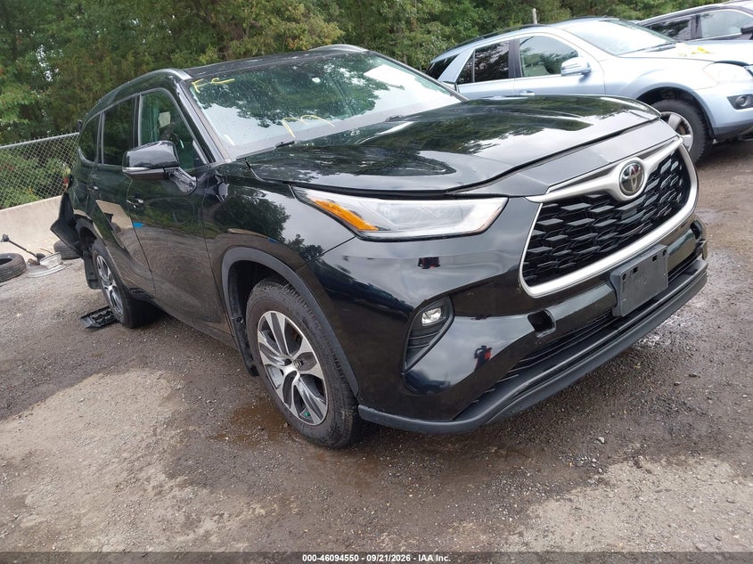 2021 TOYOTA HIGHLANDER XLE | 5TDHZRBH5MS535540 | UPCARS