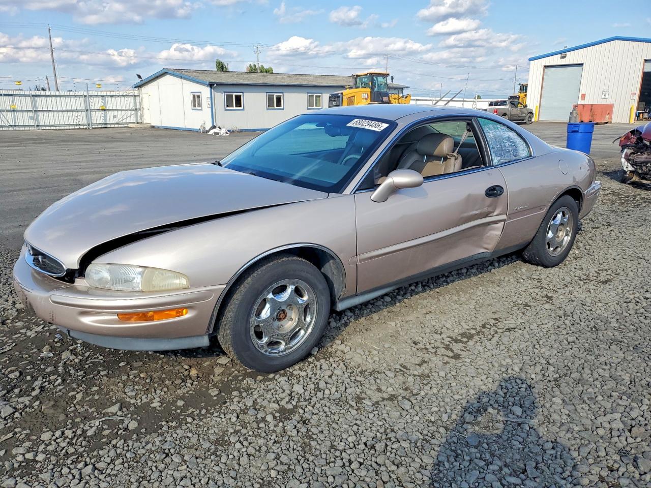 1998 BUICK RIVIERA | 1G4GD221XW4709360 | UPCARS