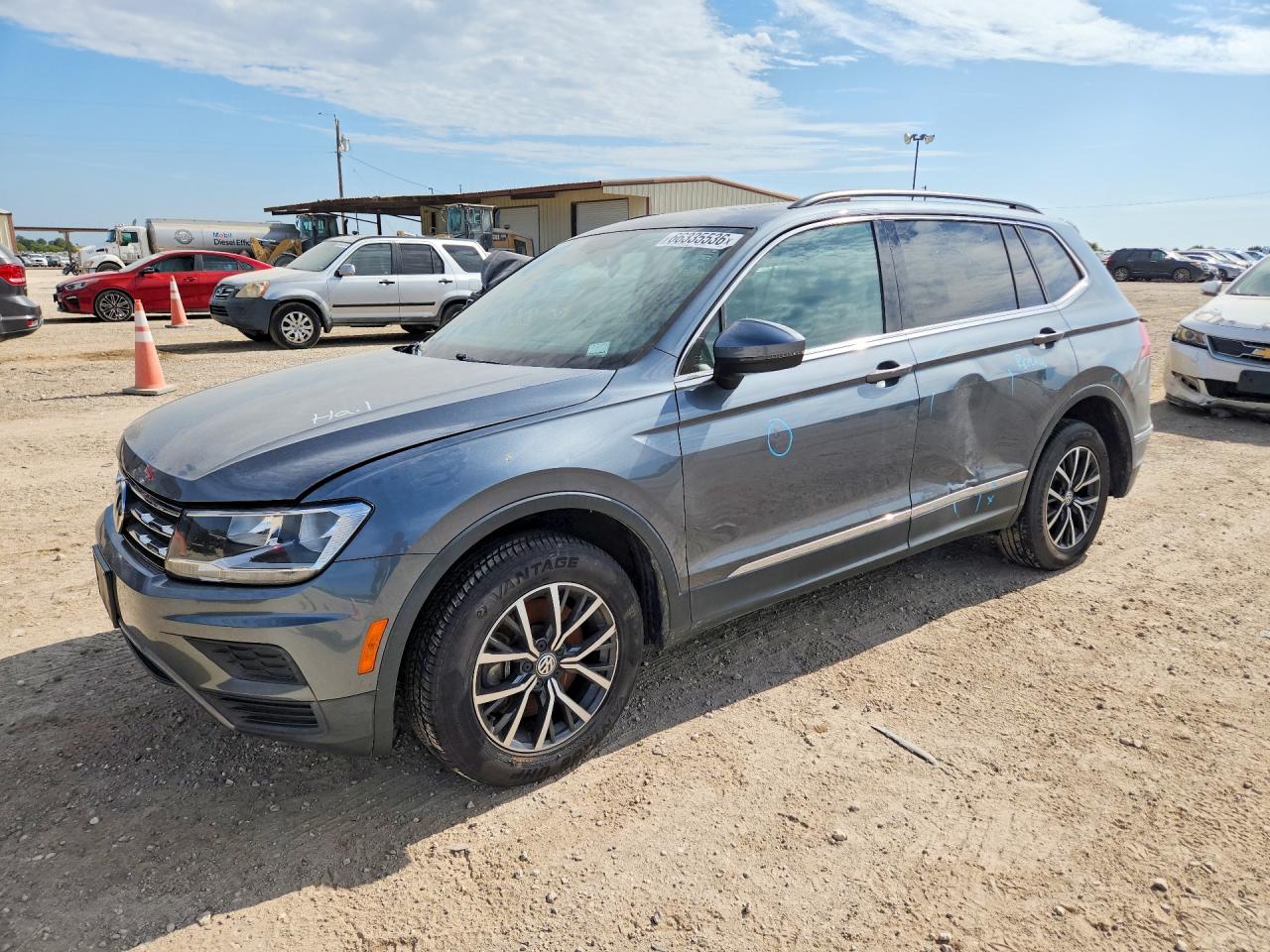 2020 VOLKSWAGEN TIGUAN SE | 3VV3B7AX1LM142596 | UPCARS