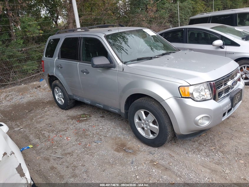 2010 FORD ESCAPE XLT | 1FMCU9D77AKB10493 | UPCARS