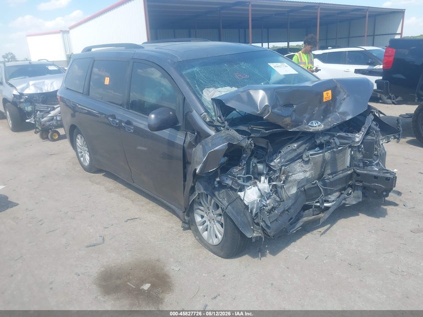 2015 TOYOTA SIENNA XLE 8 PASSENGER | 5TDYK3DC9FS545655 | UPCARS