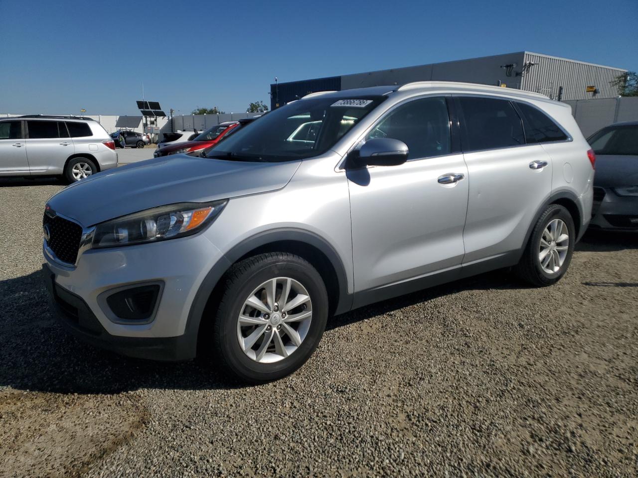 2016 KIA SORENTO LX | 5XYPG4A32GG037386 | UPCARS