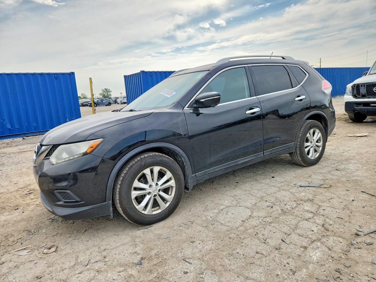 2015 NISSAN ROGUE SV | 5N1AT2MV2FC893384 | UPCARS