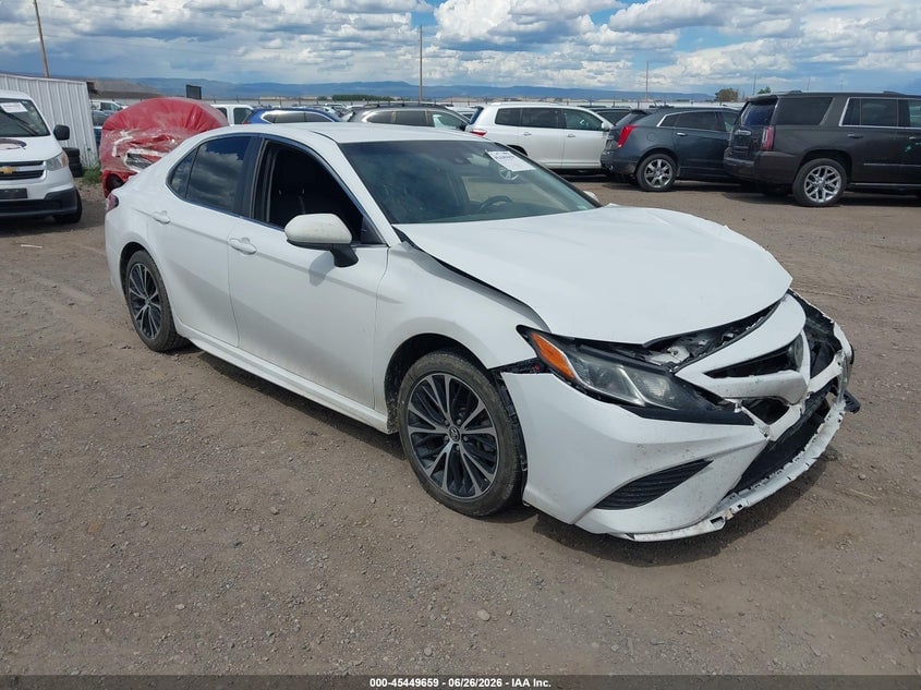 2018 TOYOTA CAMRY SE | 4T1B11HKXJU060309 | UPCARS