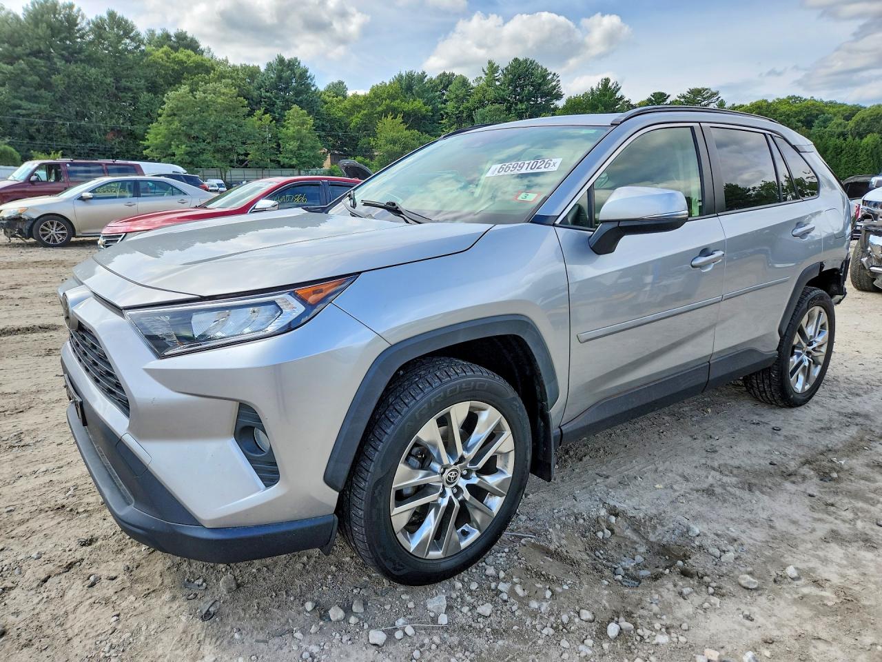 2021 TOYOTA RAV4 XLE PREMIUM | JTMA1RFV1MJ039771 | UPCARS