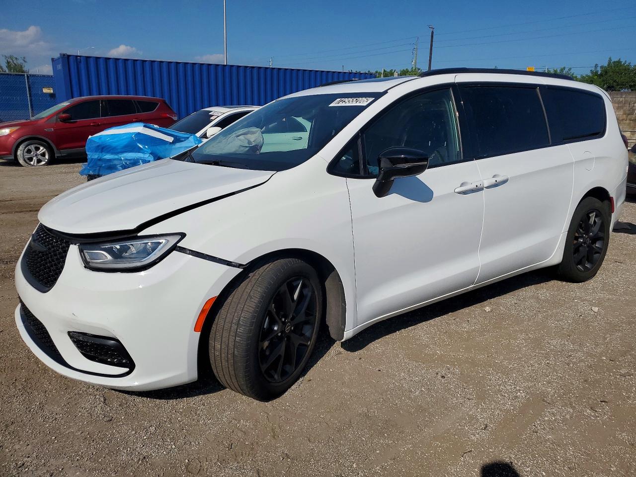 2025 CHRYSLER PACIFICA LIMITED | 2C4RC1GG3SR547716 | UPCARS