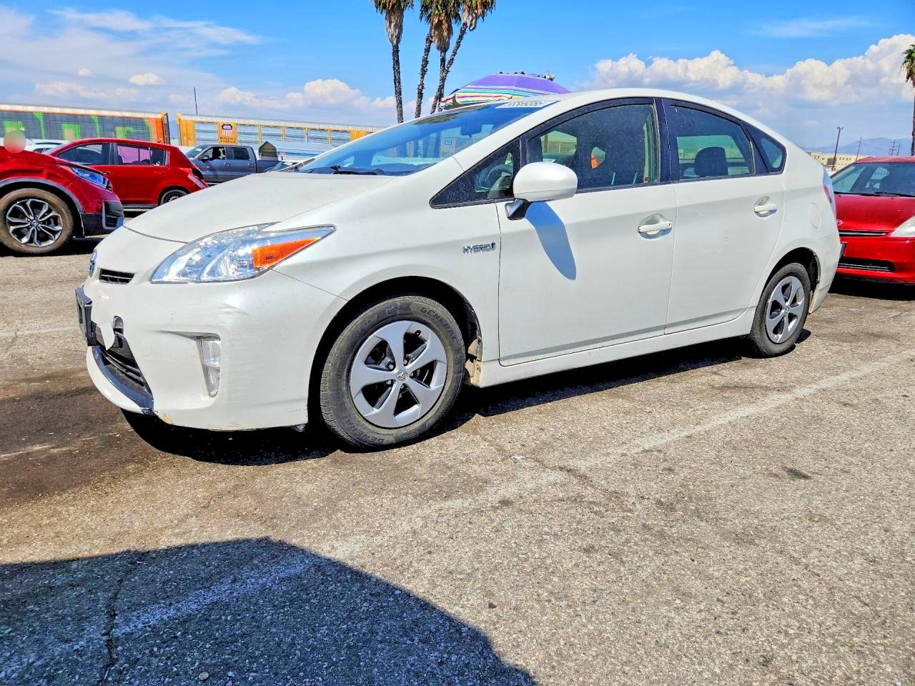 2015 TOYOTA PRIUS TWO | JTDKN3DU1F0474900 | UPCARS