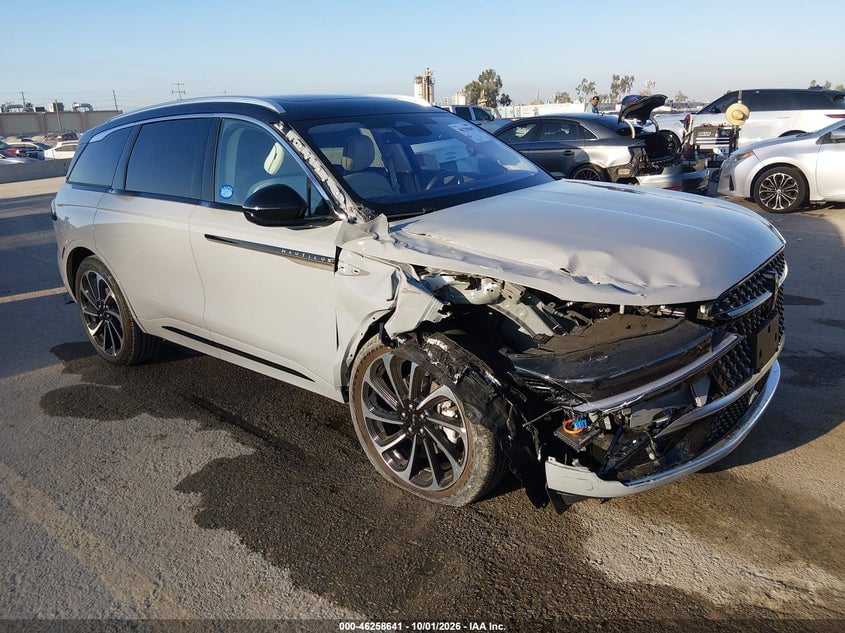 2026 LINCOLN NAUTILUS BLACK LABEL | 5LMPJ9JA2TJ989143 | UPCARS