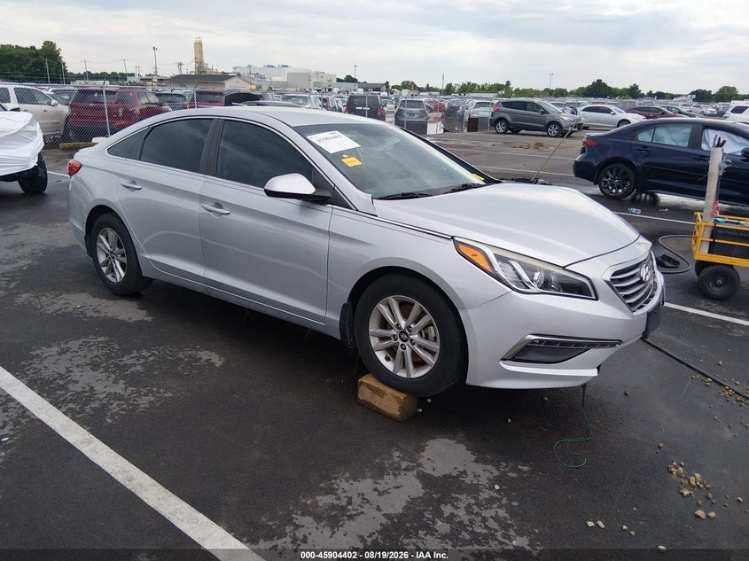 2015 HYUNDAI SONATA SE | 5NPE24AF3FH243727 | UPCARS