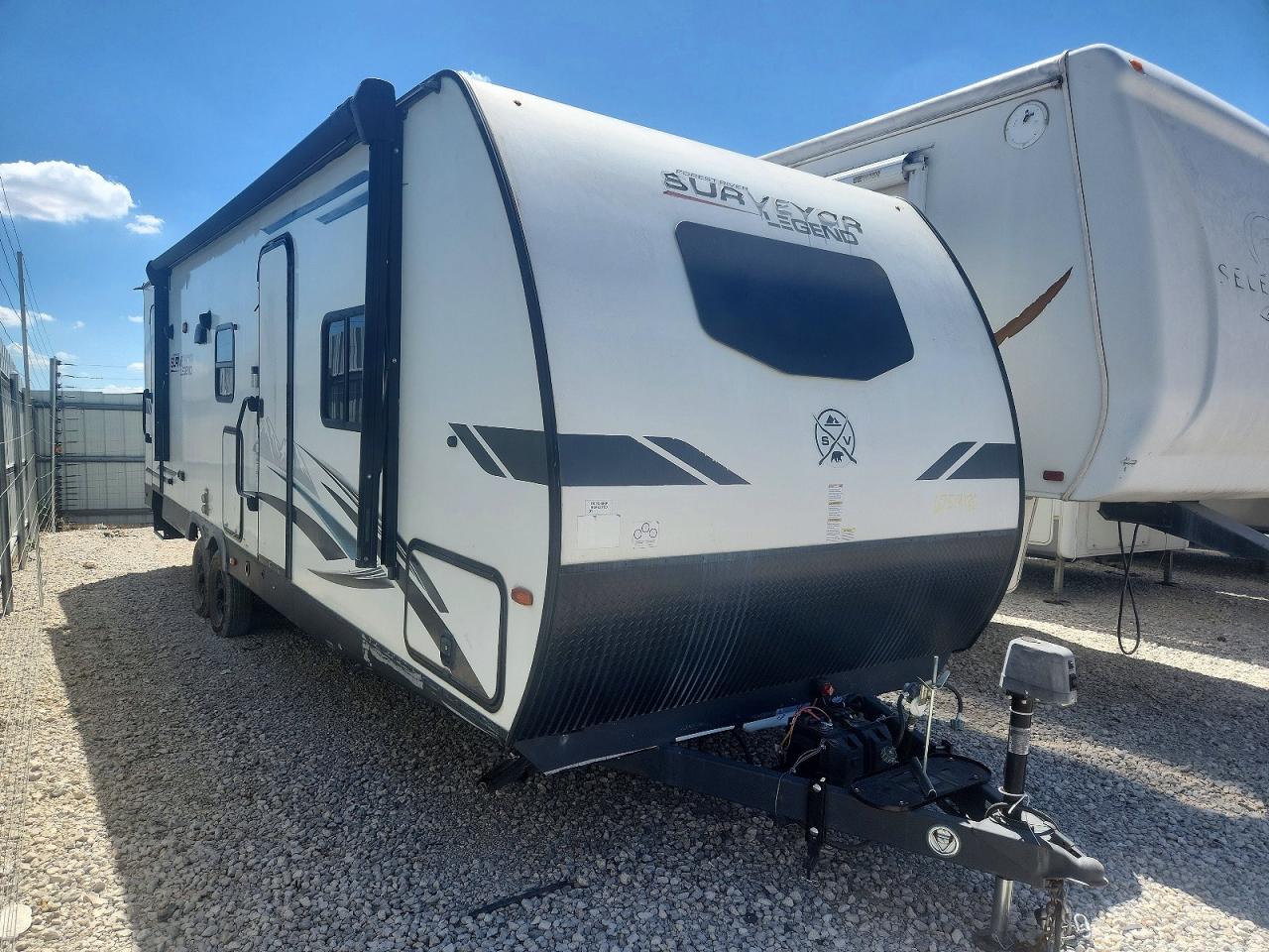 2022 FORESRIVER SURVEYOR FOREST RIVER  LEGEND CAMPER | 4X4TSVD21NL043388 | UPCARS