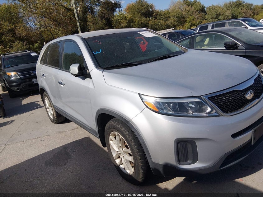 2014 KIA SORENTO LX | 5XYKT3A68EG520260 | UPCARS