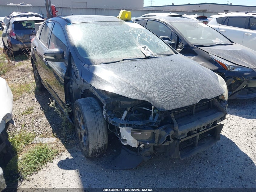 2013 FORD FOCU SE | 1FADP3K29DL244981 | UPCARS