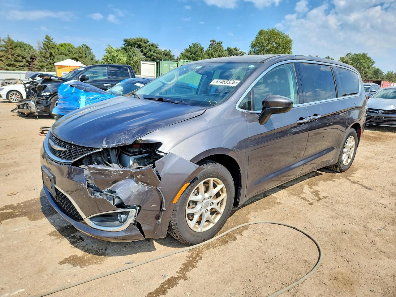 2017 CHRYSLER PACIFICA TOURING L | 2C4RC1BGXHR821557 | UPCARS