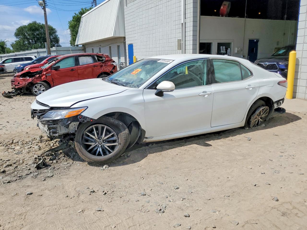 2022 TOYOTA CAMRY XLE | 4T1F11AK4NU700192 | UPCARS