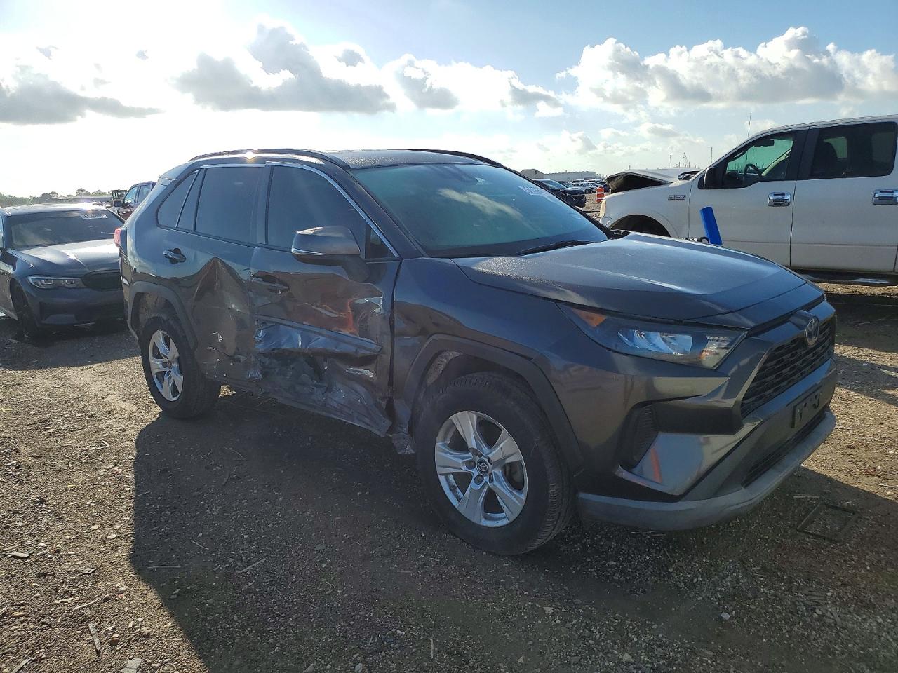 2020 TOYOTA RAV4 LE | 2T3MWRFV6LW046889 | UPCARS