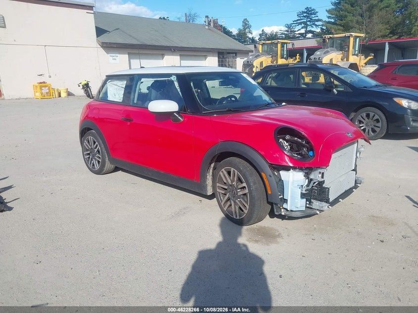 2025 MINI HARDTOP COOPER | WMW13GD03S2X04390 | UPCARS