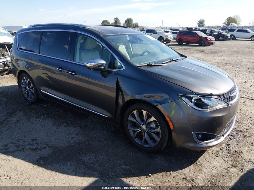 2017 CHRYSLER PACIFICA LIMITED | 2C4RC1GG0HR504329 | UPCARS