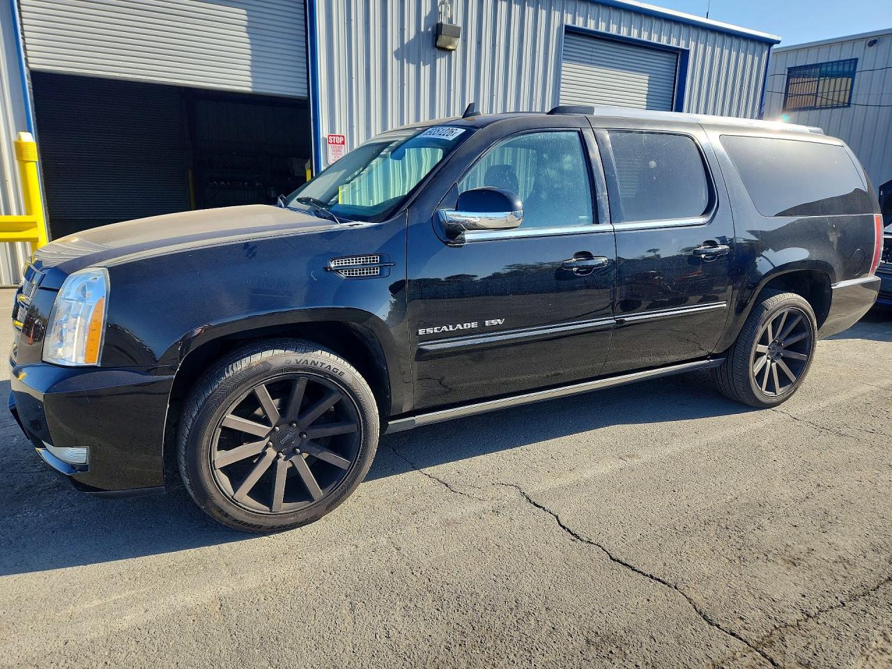2014 CADILLAC ESCALAD ESV PREMIUM | 1GYS4JEF4ER180287 | UPCARS