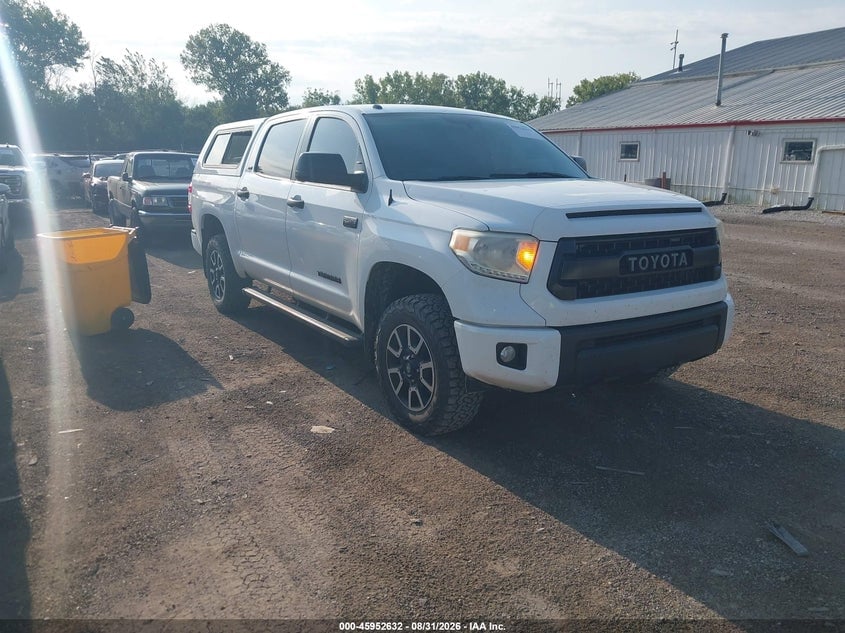 2015 TOYOTA TUNDRA SR5 5.7L V8 | 5TFDW5F12FX486968 | UPCARS