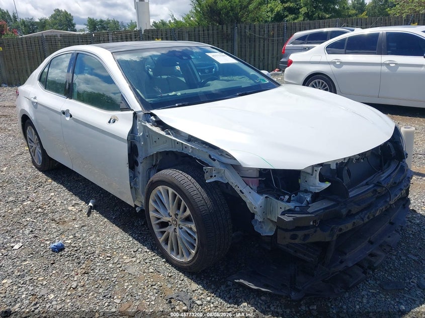 2020 TOYOTA CAMRY XLE | 4T1F11AK1LU396185 | UPCARS