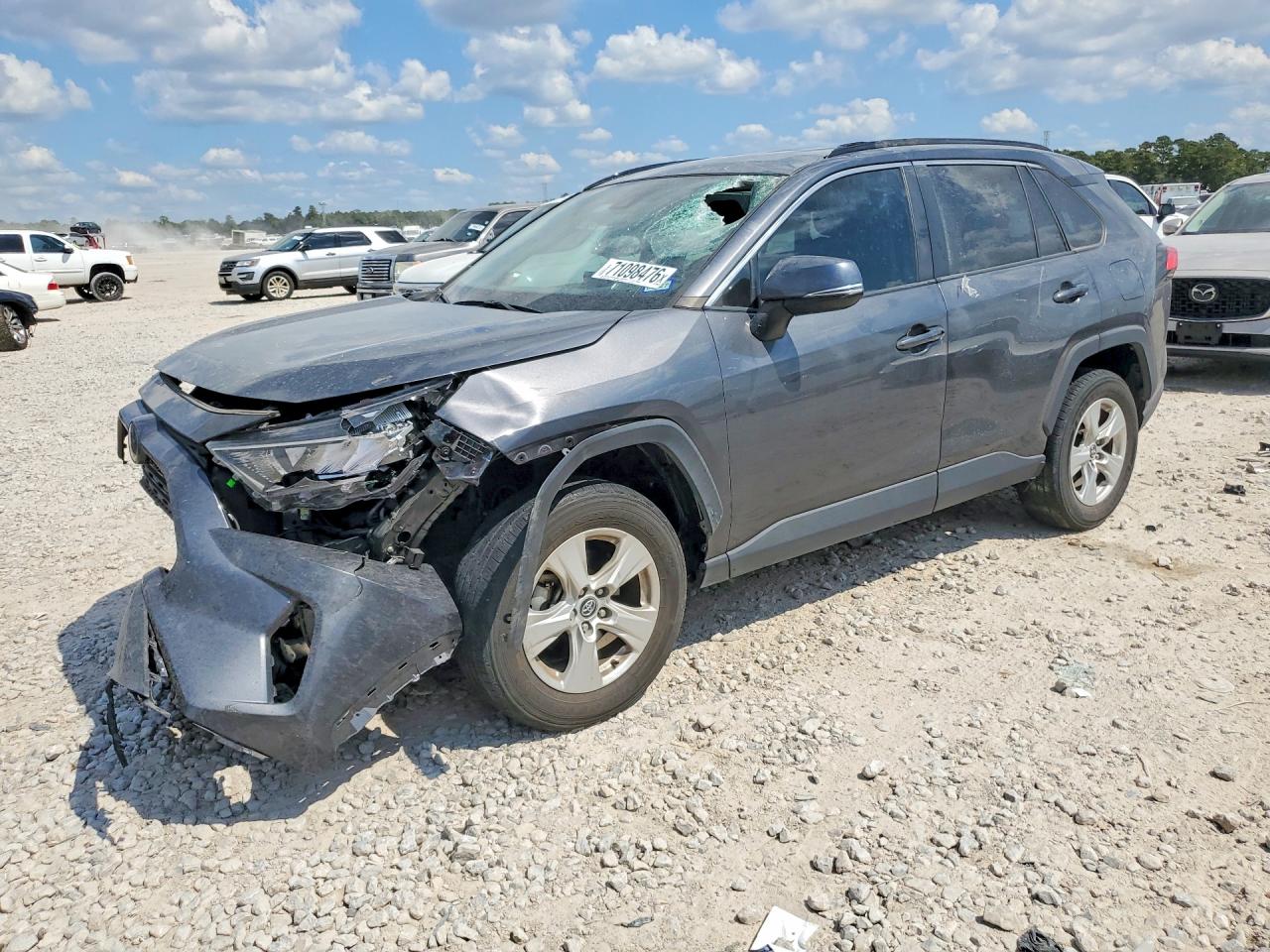 2021 TOYOTA RAV4 XLE | 2T3W1RFV8MC093755 | UPCARS
