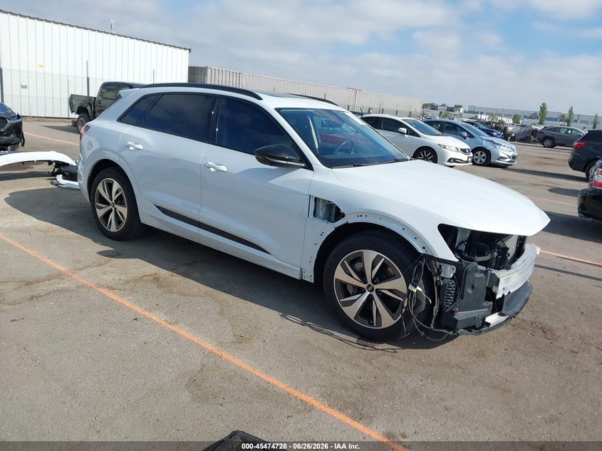 2024 AUDI Q8 E-TRON PREMIUM PLUS QUATTRO | WA15AAGE7RB035382 | UPCARS