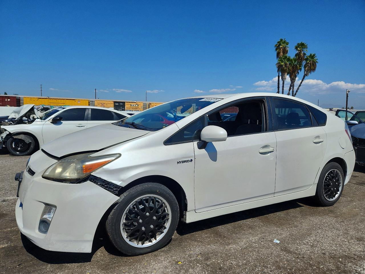 2011 TOYOTA PRIUS THREE | JTDKN3DU4B0254919 | UPCARS