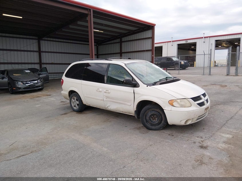 2007 DODGE GRAND CARAVAN SXT | 2D4GP44L57R322061 | UPCARS