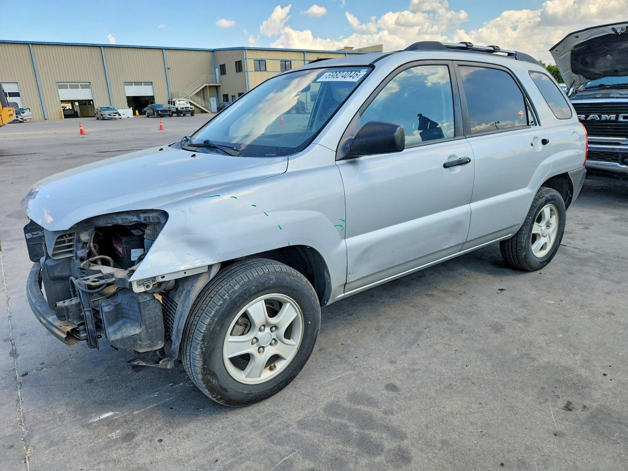 2008 KIA SPORTAGE LX | KNDJF724587489543 | UPCARS